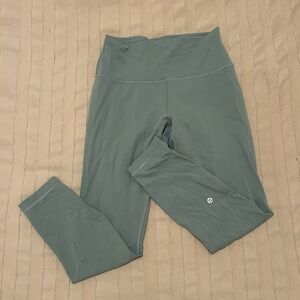 Lululemon Wunder Under HR